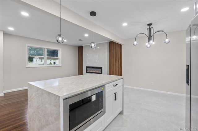 2907 Sipp Avenue, Medford, NY 11763