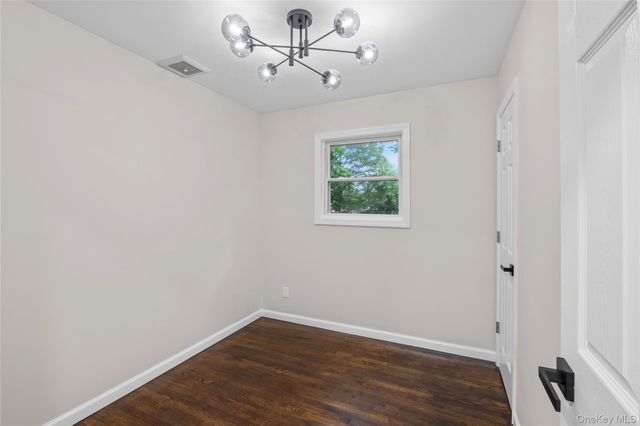 2907 Sipp Avenue, Medford, NY 11763