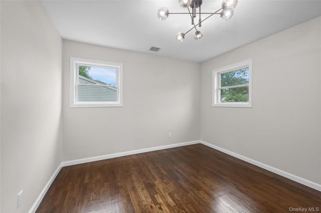 2907 Sipp Avenue, Medford, NY 11763