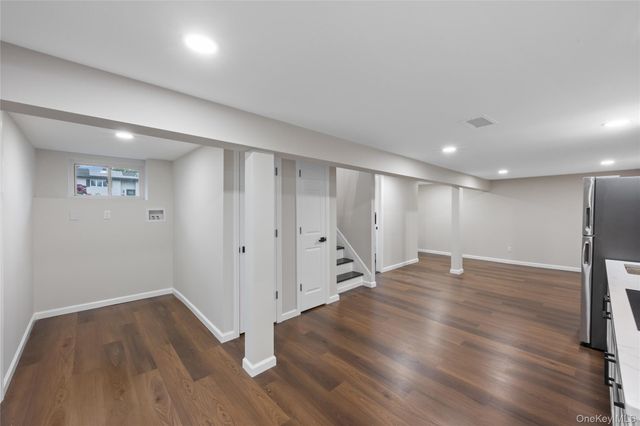 2907 Sipp Avenue, Medford, NY 11763