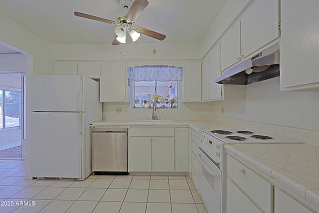 147 N 61ST Way, Mesa, AZ 85205