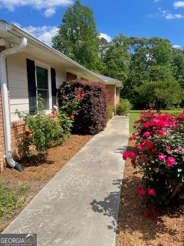 215 Old Mize Road, Toccoa, GA 30577