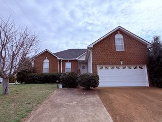 124 Shannon Ave, Madison, TN 37115