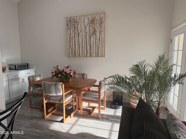 3203 W Loma Lane 5, Phoenix, AZ 85051