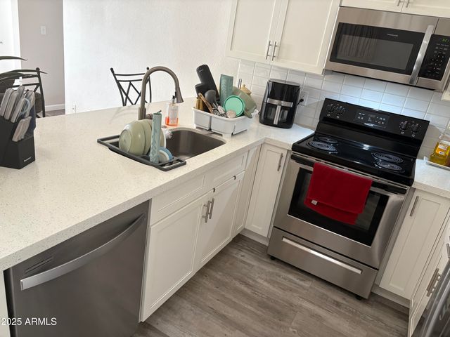 3203 W Loma Lane 5, Phoenix, AZ 85051