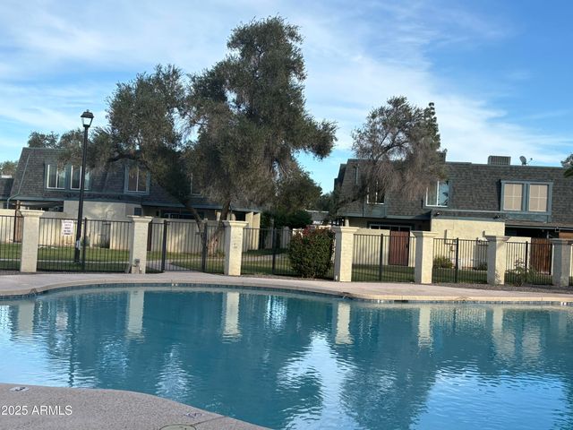 3203 W Loma Lane 5, Phoenix, AZ 85051