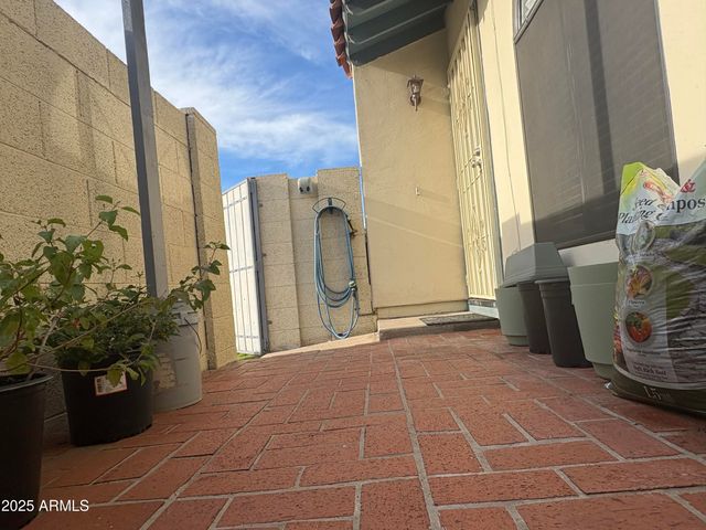 3203 W Loma Lane 5, Phoenix, AZ 85051