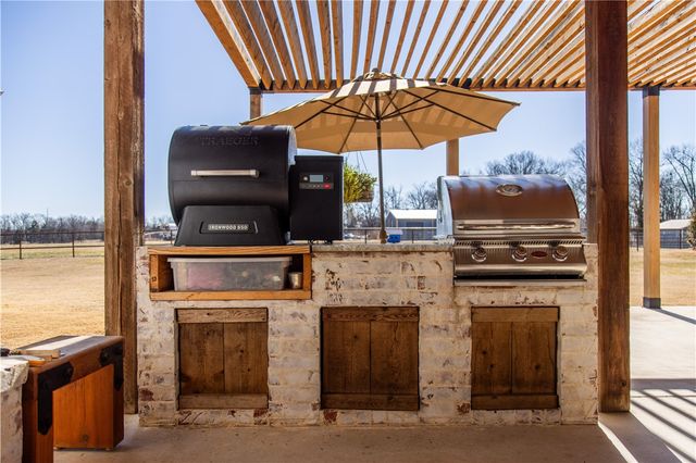 13885 N Mount Olive Road, Gravette, AR 72736