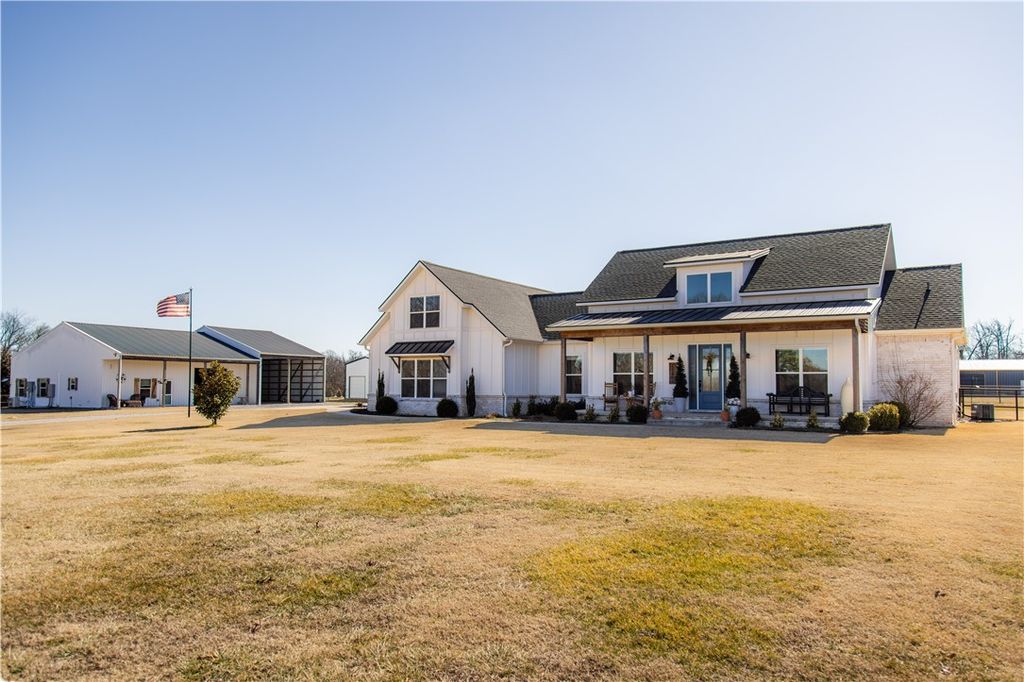 13885 N Mount Olive Road, Gravette, AR 72736