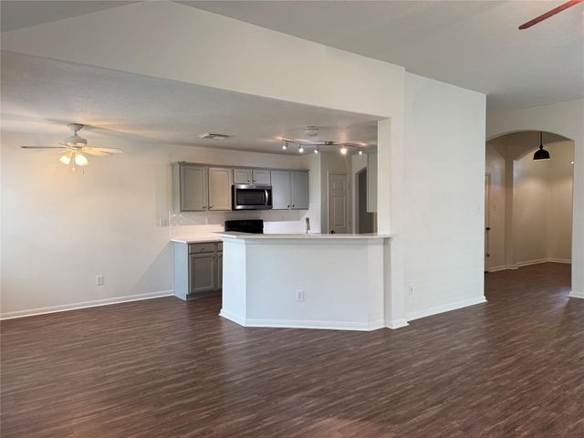 3103 Bay Creek Drive, Dickinson, TX 77539