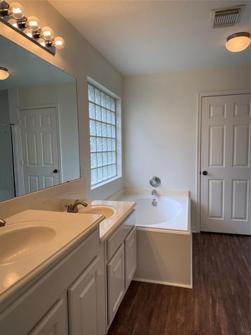 3103 Bay Creek Drive, Dickinson, TX 77539