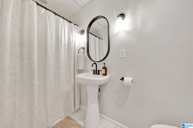 1804 CHANDCROFT DRIVE, Pelham, AL 35124