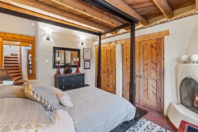 333 Magdalena Road, Santa Fe, NM 87501