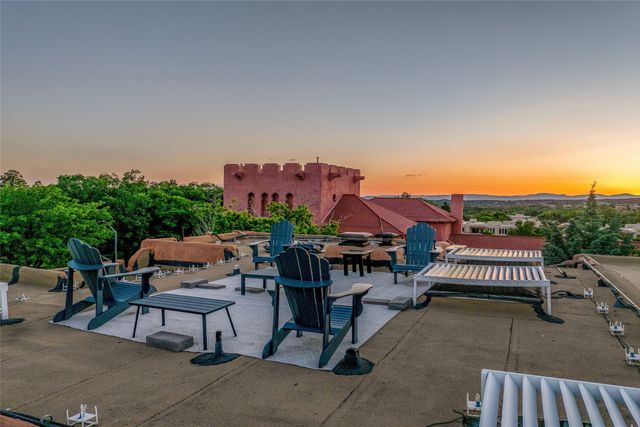 333 Magdalena Road, Santa Fe, NM 87501