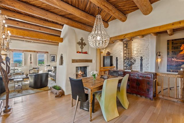 333 Magdalena Road, Santa Fe, NM 87501