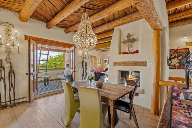 333 Magdalena Road, Santa Fe, NM 87501