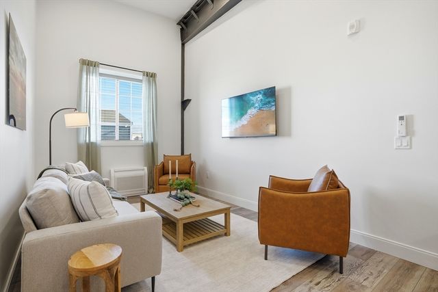 10 Water Street 1, Plymouth, MA 02360