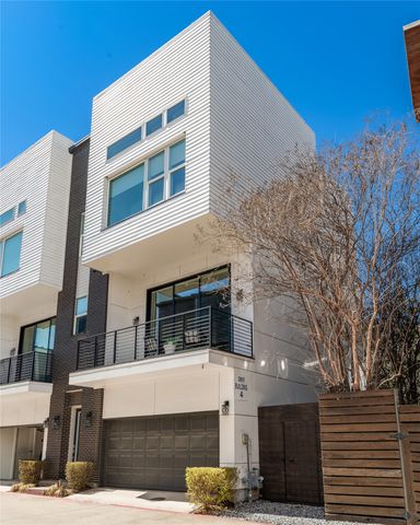 381 E Greenbriar Lane 401, Dallas, TX 75203