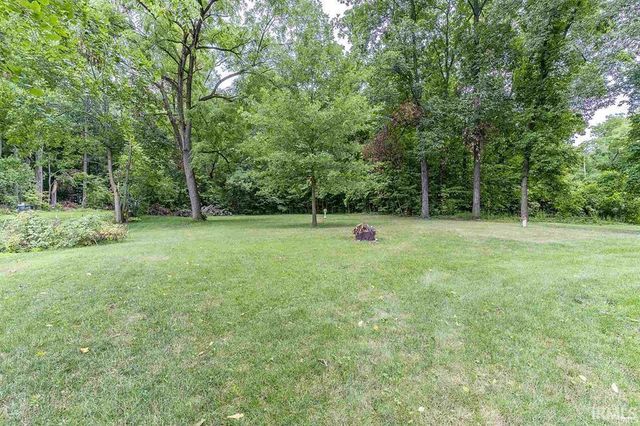 2717 E Stalf Road, Columbia City, IN 46725