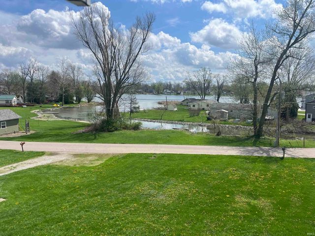 2717 E Stalf Road, Columbia City, IN 46725