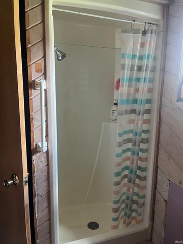 2717 E Stalf Road, Columbia City, IN 46725