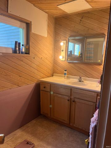 2717 E Stalf Road, Columbia City, IN 46725