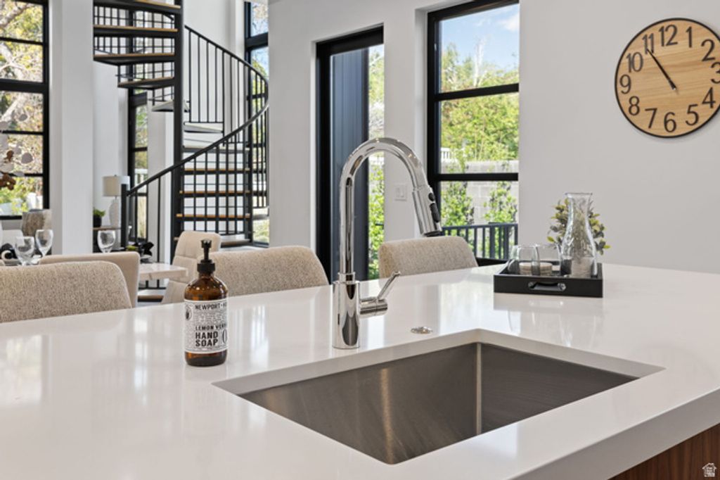 664 N EAST CAPITOL ST, Salt Lake City, UT 84103 — photo 5