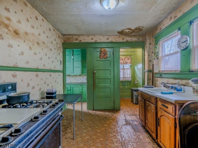 5 N 22Nd St, East Orange City, NJ 07017