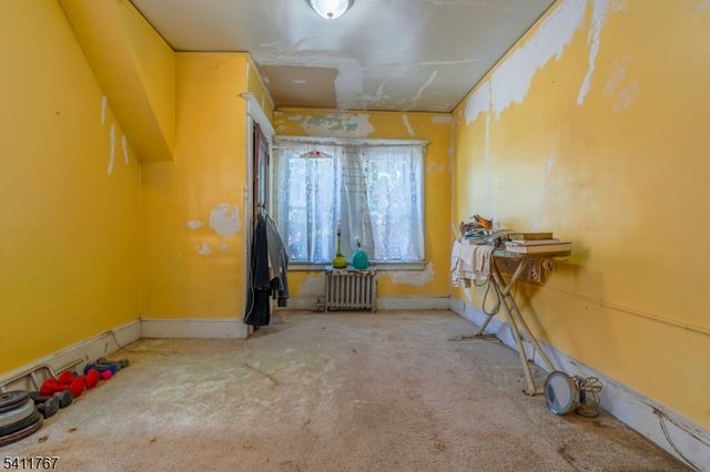 5 N 22Nd St, East Orange City, NJ 07017