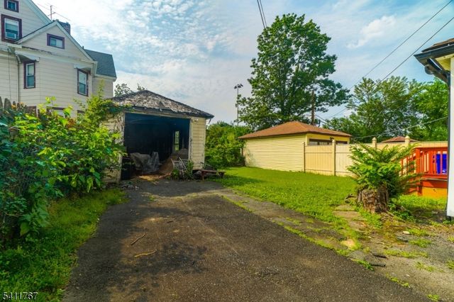 5 N 22Nd St, East Orange City, NJ 07017