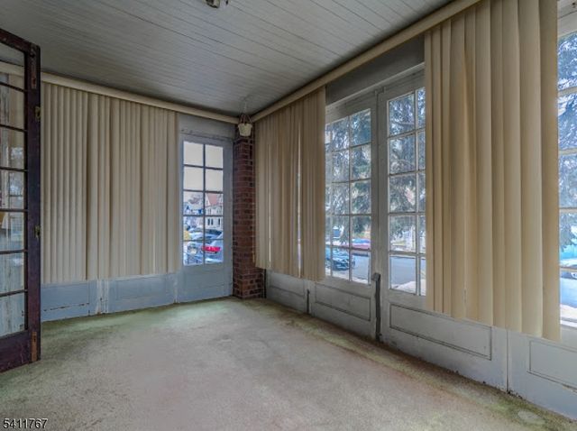 5 N 22Nd St, East Orange City, NJ 07017