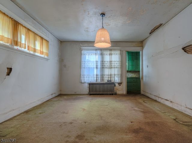 5 N 22Nd St, East Orange City, NJ 07017