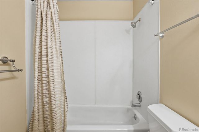 3550 S Harlan Street 124, Denver, CO 80235