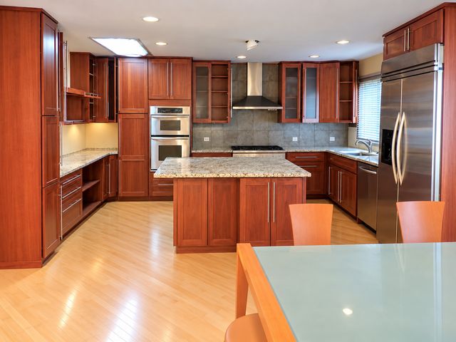 9010 Keeler Avenue, Skokie, IL 60076
