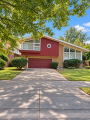 9010 Keeler Avenue, Skokie, IL 60076