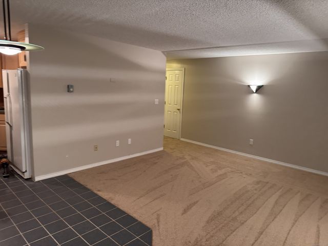 239 Old Farms Road APT 7B, Avon, CT 06001