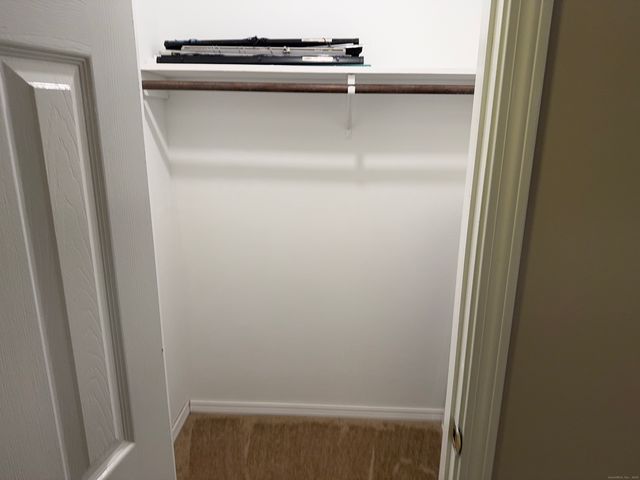 239 Old Farms Road APT 7B, Avon, CT 06001