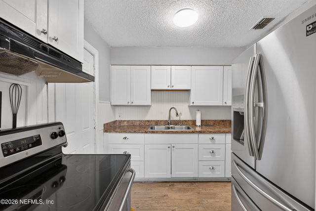 5001 AVENUE B, Jacksonville, FL 32209