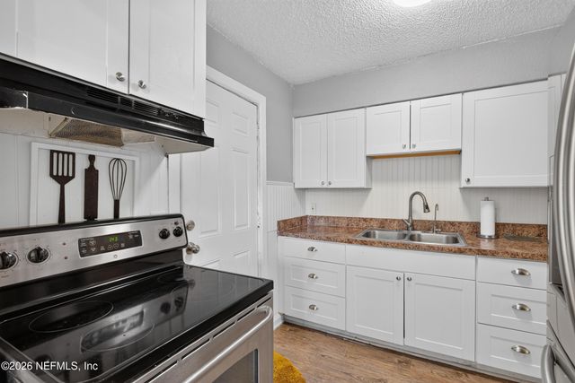 5001 AVENUE B, Jacksonville, FL 32209