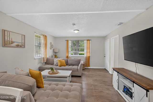 5001 AVENUE B, Jacksonville, FL 32209
