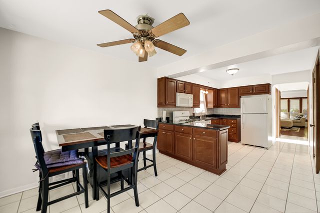 8627 S KOSTNER Avenue, Chicago, IL 60652