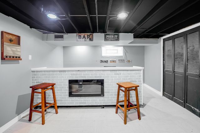 8627 S KOSTNER Avenue, Chicago, IL 60652