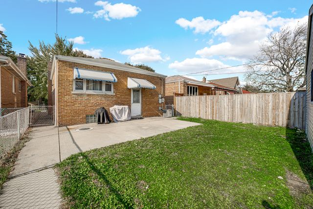 8627 S KOSTNER Avenue, Chicago, IL 60652