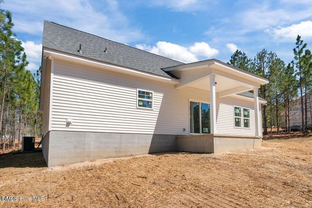 5004 Arcadia Way, West End, NC 27376