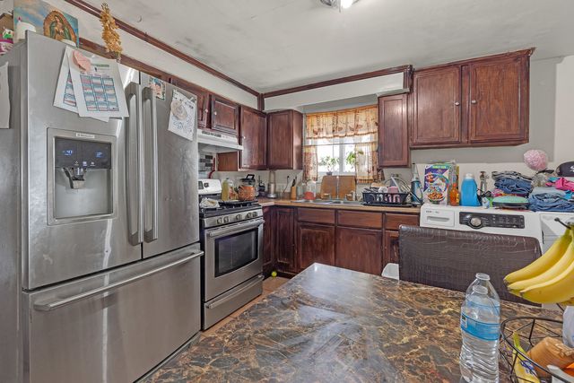 4541 S Laporte Avenue, Chicago, IL 60638