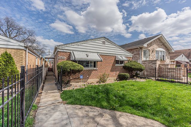 4541 S Laporte Avenue, Chicago, IL 60638