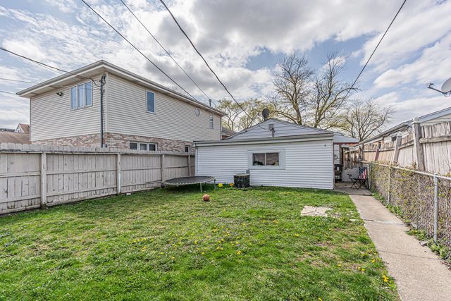 4541 S Laporte Avenue, Chicago, IL 60638