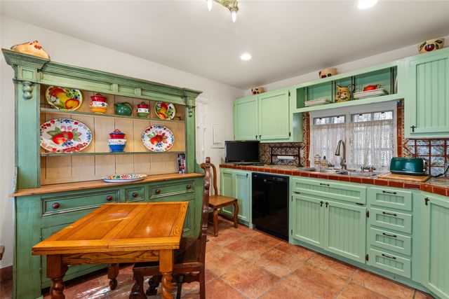 224 Artist Road 1, Santa Fe, NM 87501