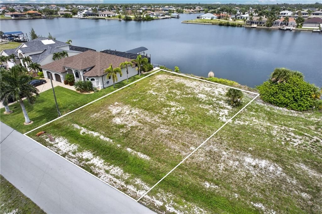 Image 2 of property listing at 2817 NW 45th AVE, Cape Coral, FL 33993