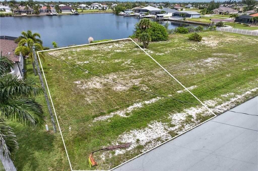 Image 3 of property listing at 2817 NW 45th AVE, Cape Coral, FL 33993